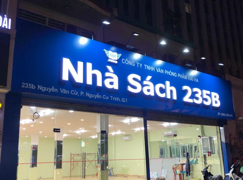 Làm bảng hiệu alu sáng đèn